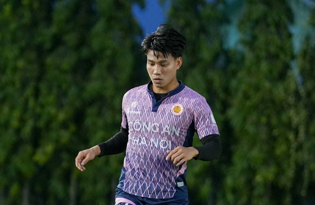 Nỗ Lực Giữ Chân Không Thành